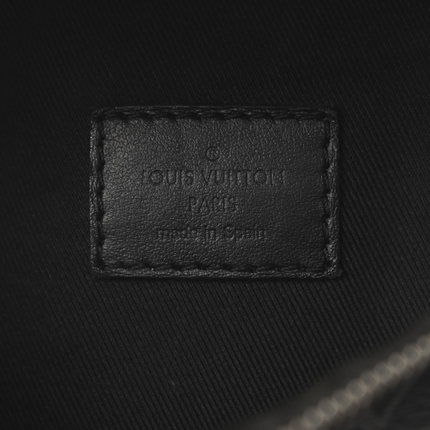 Louis Vuitton Monogram Eclipse Discovery Bumbag 6 of 11