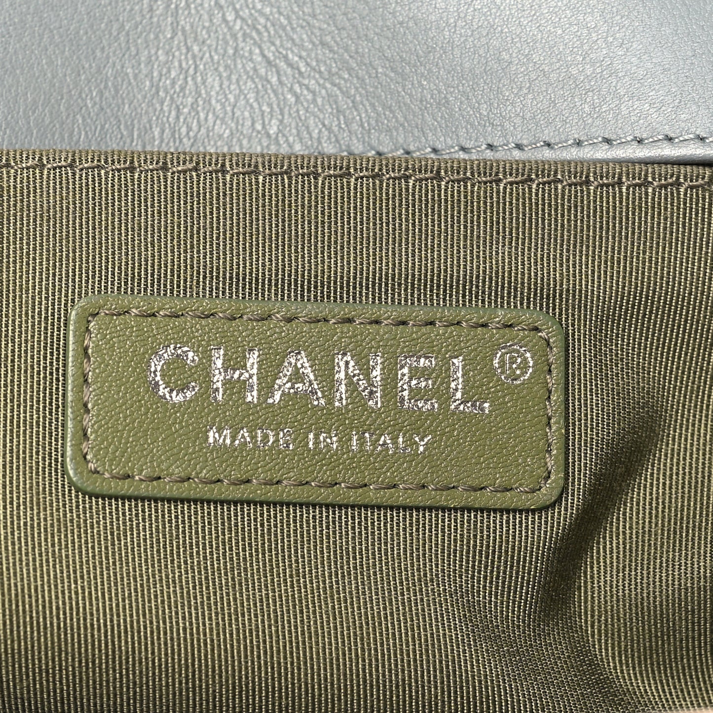 Lambskin Quilted Medium Boy Flap Grey