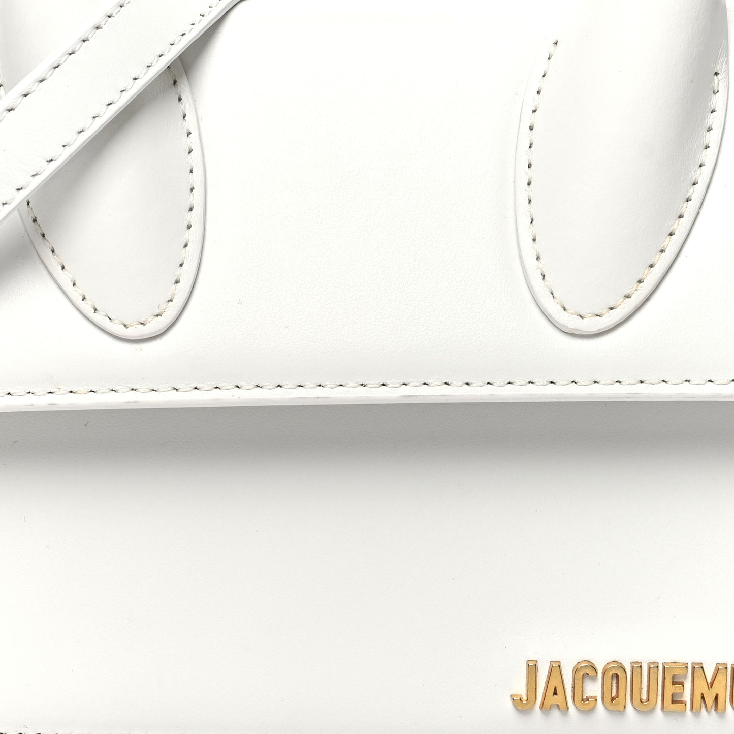 Smooth Calfskin Le Chiquito Moyen White