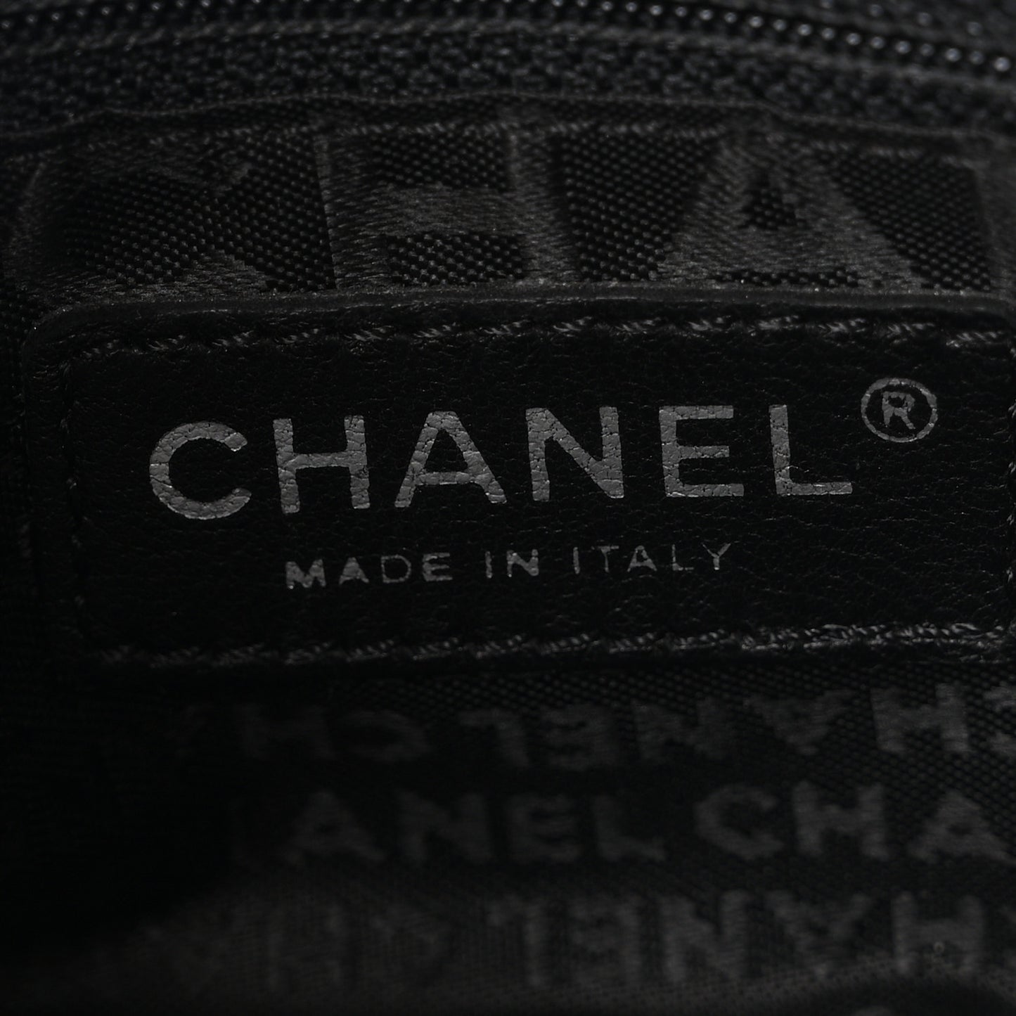 Lambskin Camellia No. 5 Chain Pouch Black