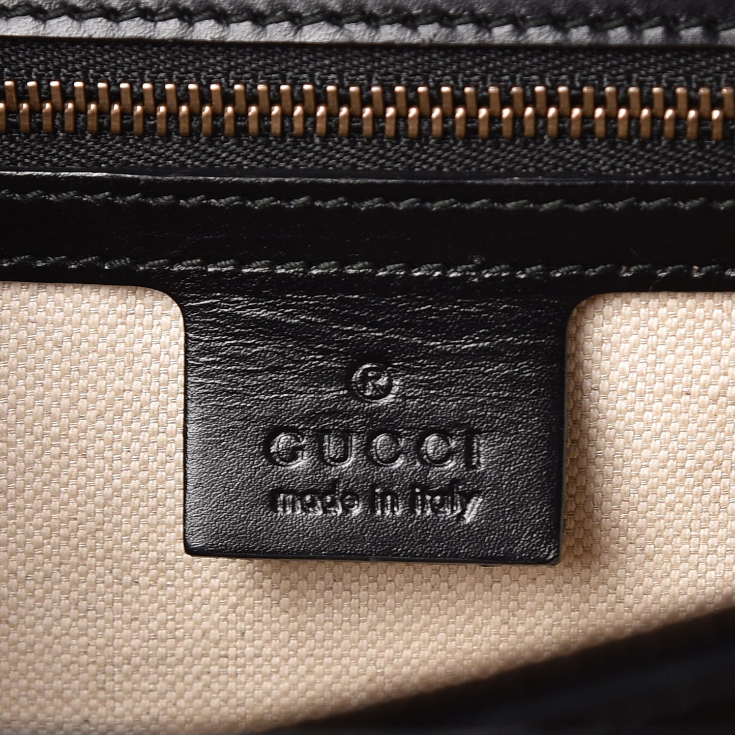 Calfskin Web Heart Medium GG Marmont Chain Handle Bag Black
