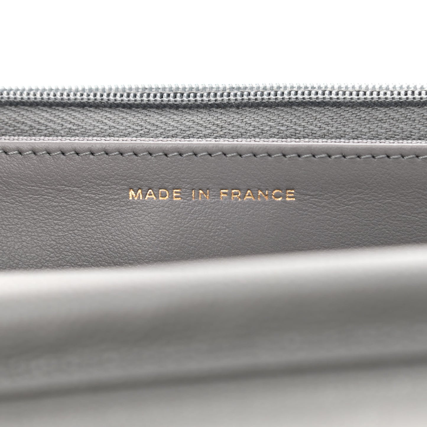 Caviar Quilted Wallet On Chain WOC Grey