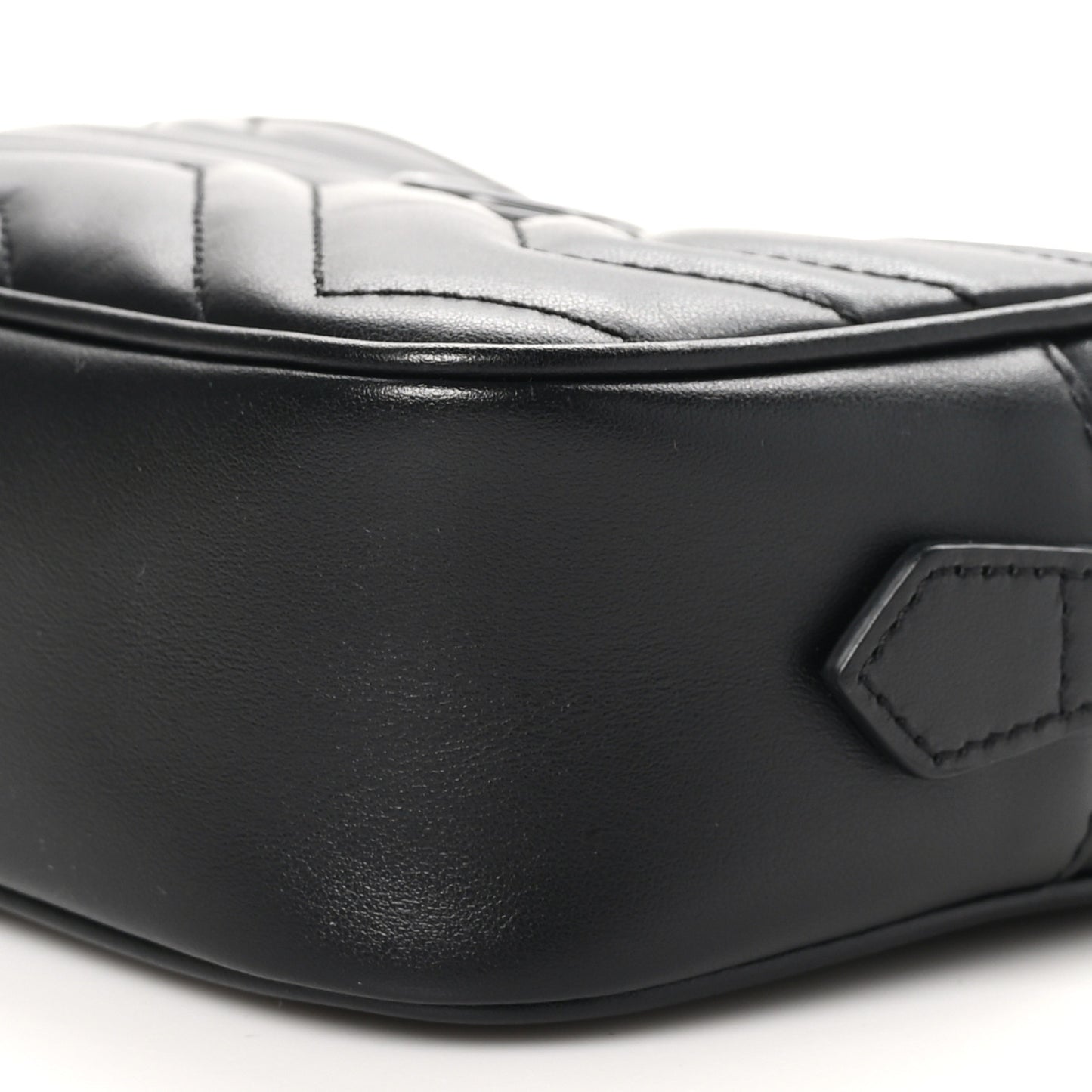 Calfskin Matelasse Monochrome Mini GG Marmont Chain Shoulder Bag Black