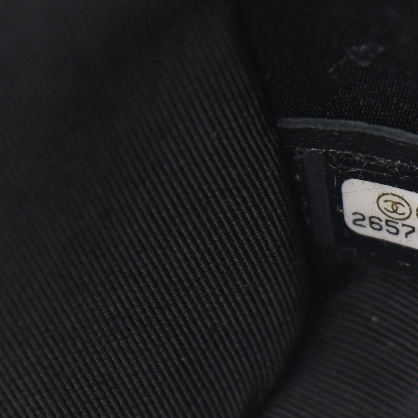 Caviar Quilted Medium Boy Flap Black