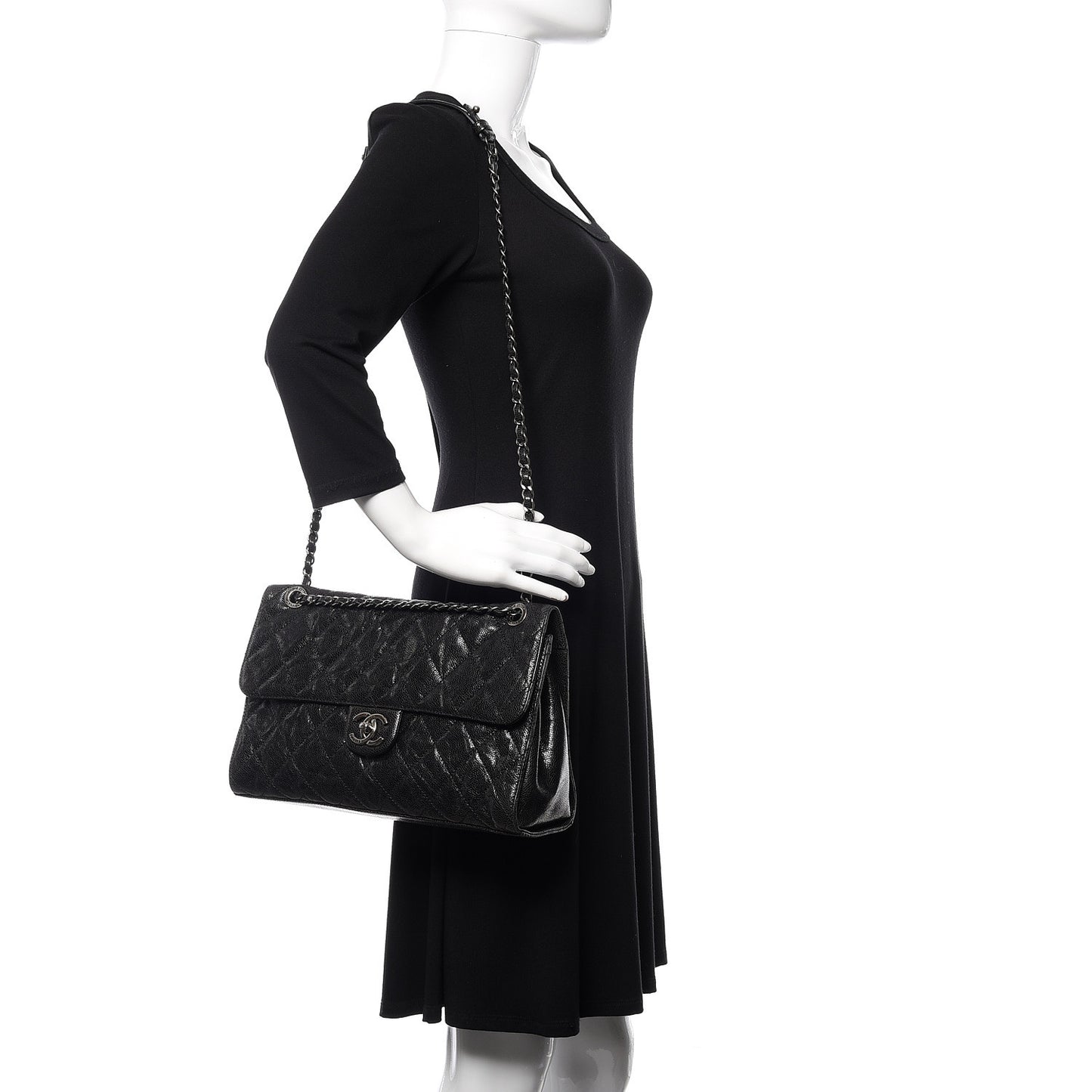 Crumpled Grained Calfskin Jumbo CC Crave Flap Black