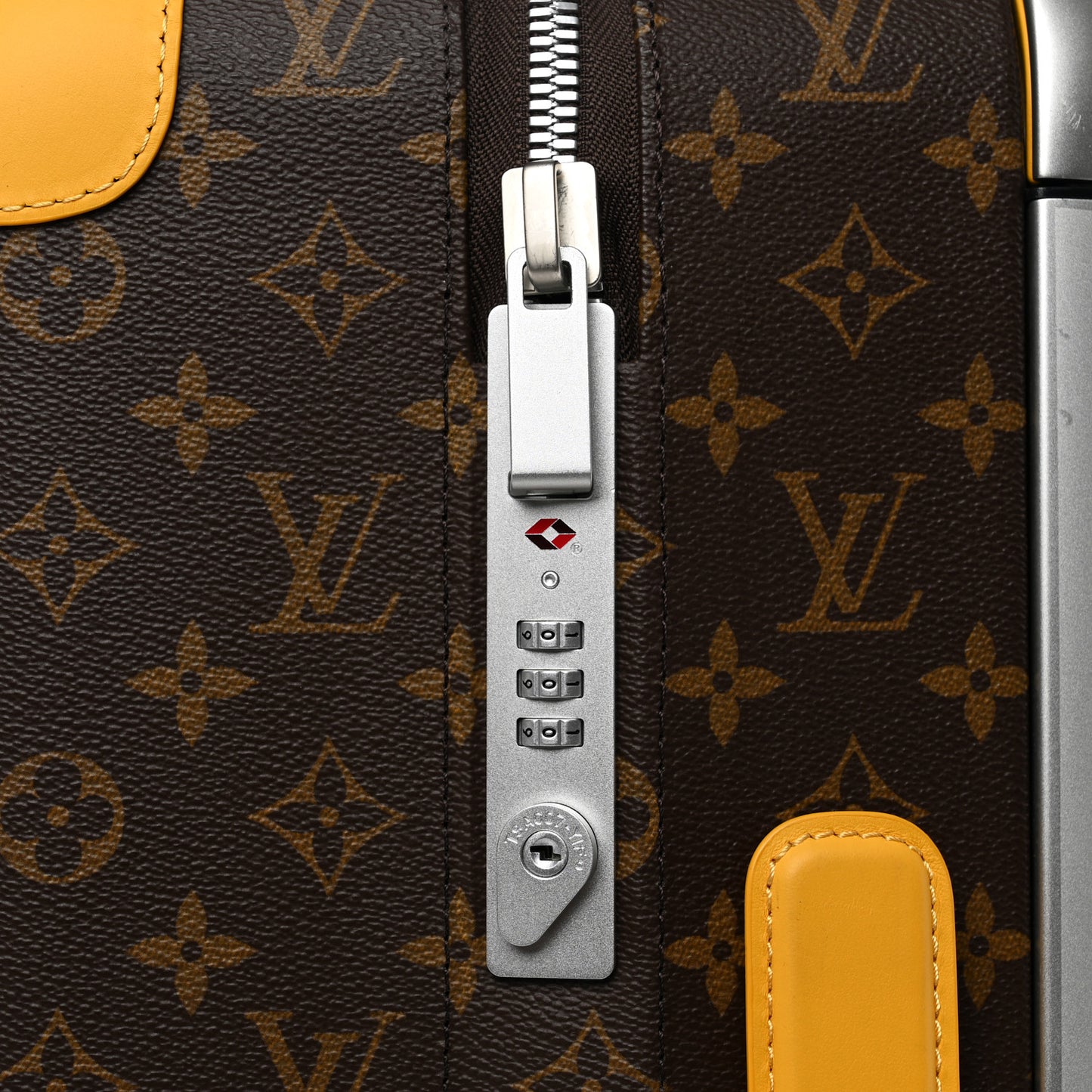 Monogram Horizon 55 Jaune Mat