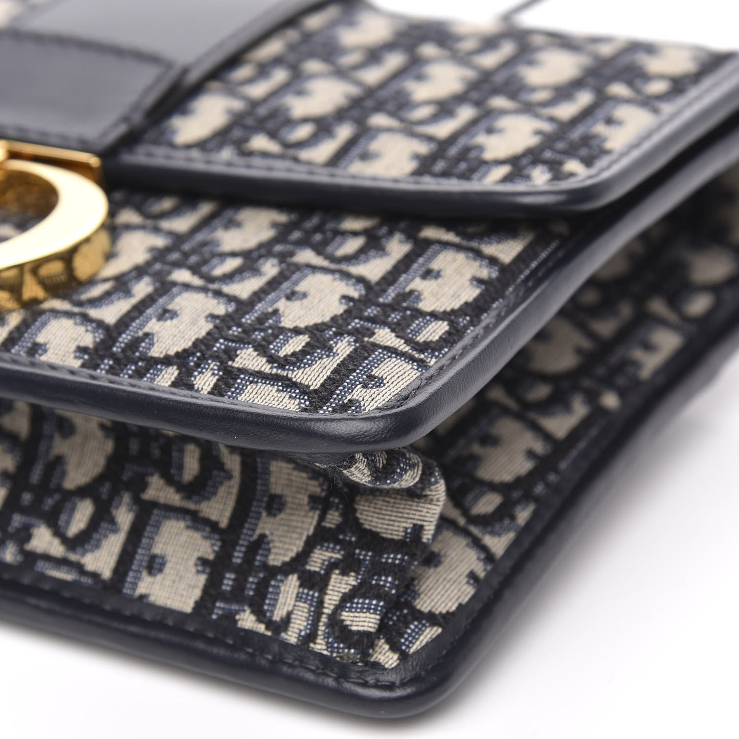 Oblique 30 Montaigne Flap Bag Blue