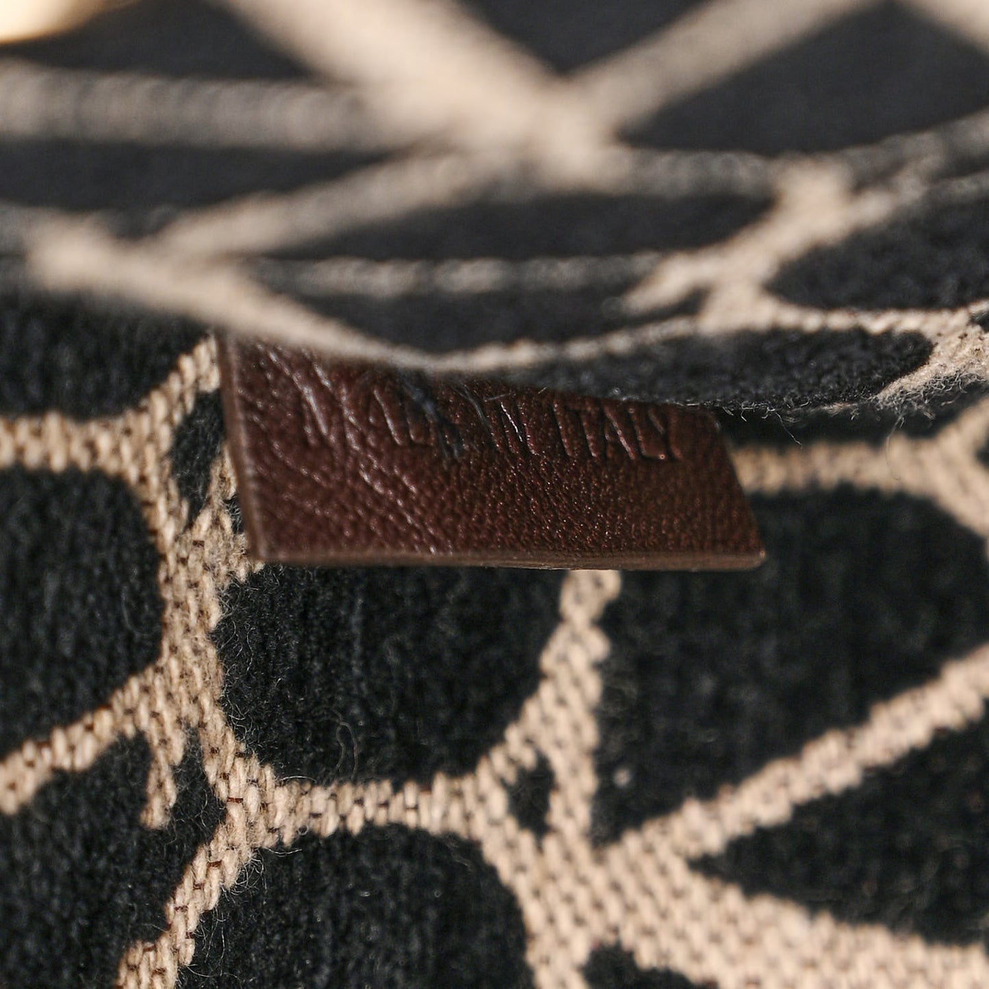 Toile Iconographe Goatskin Le Troisieme Shopping Bag Naturale Black Fondant