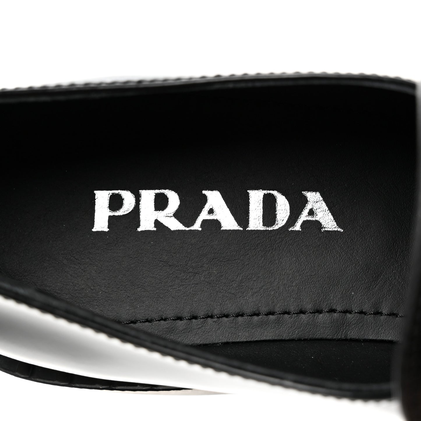 Spazzolato Metal Triangle Logo 50mm Loafers 40 Black