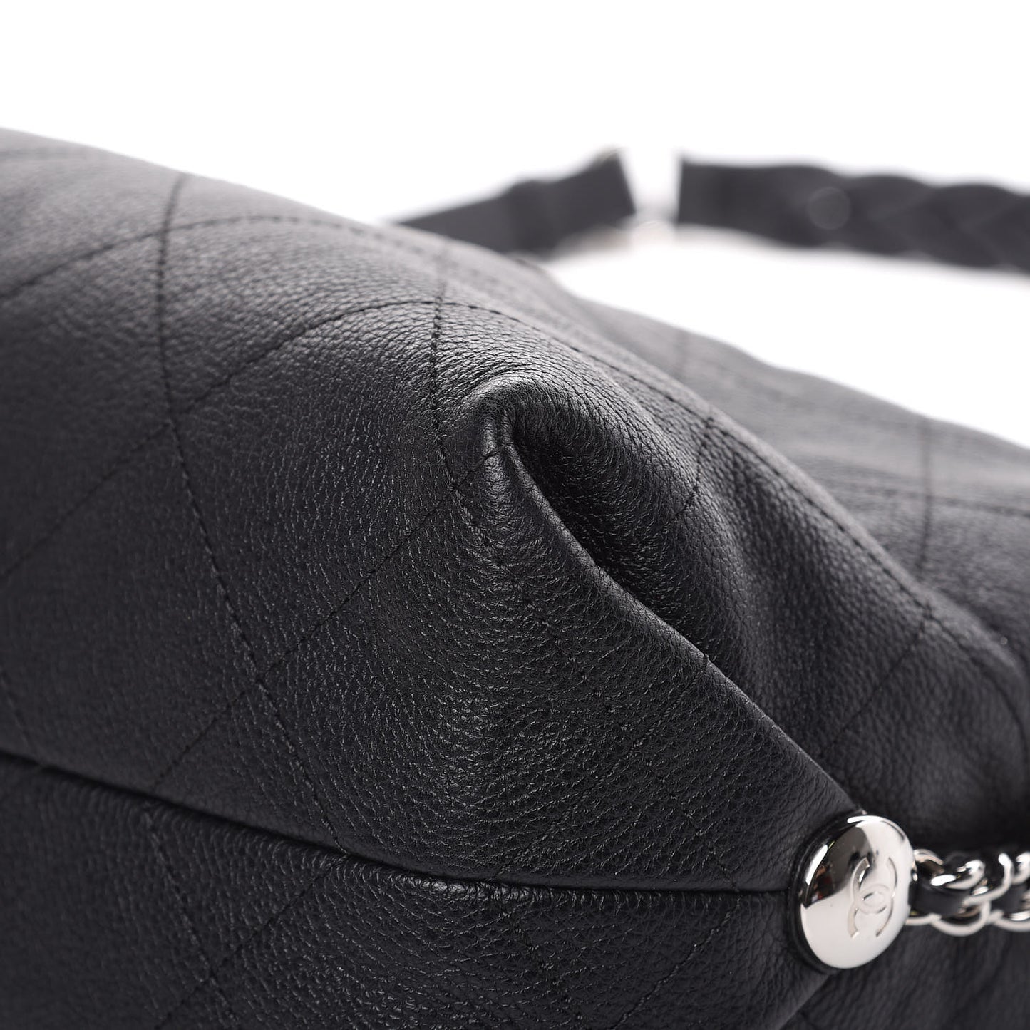 Grained Calfskin Stitched Medium Braided With Style Hobo Black