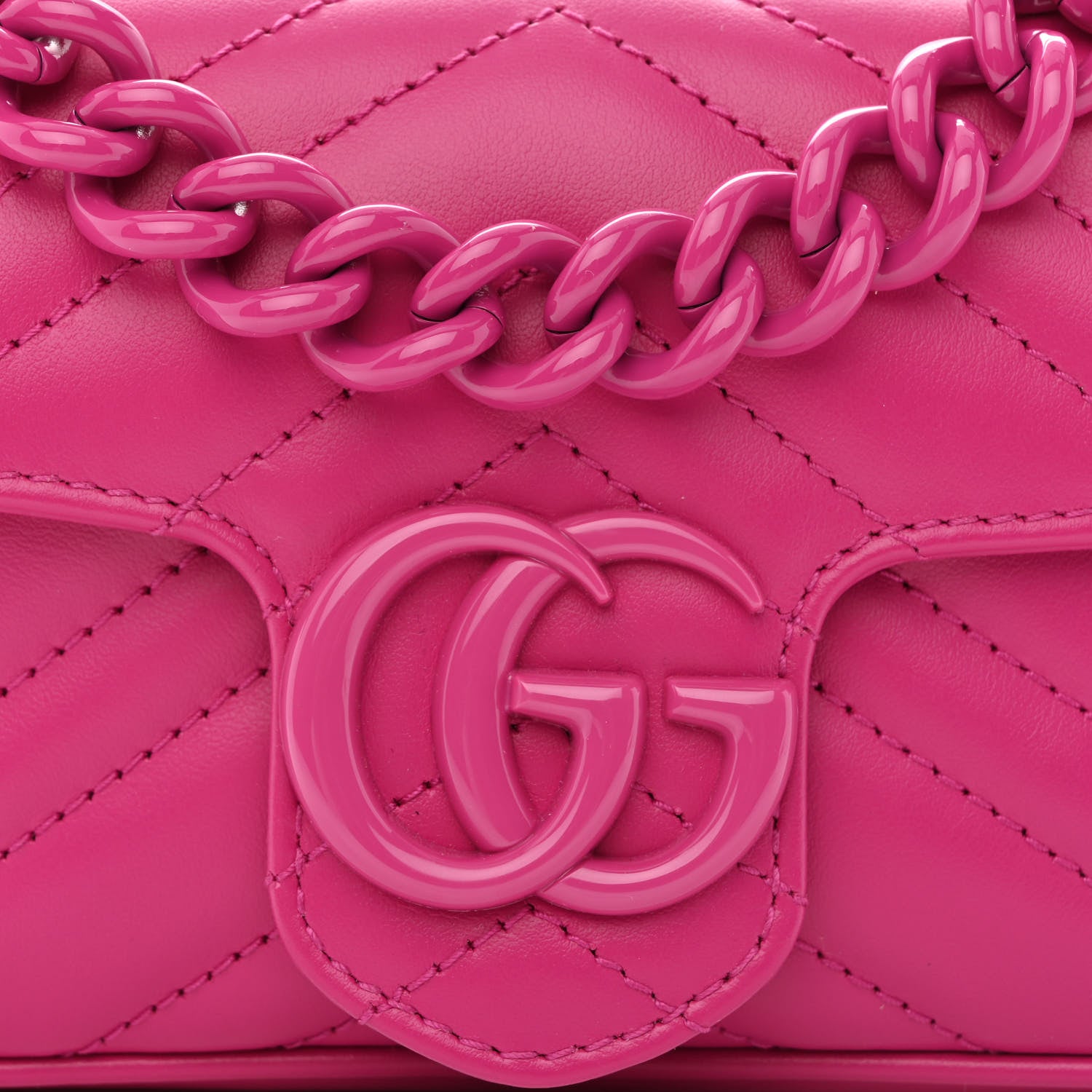 Gucci Calfskin Matelasse Monochrome GG Marmont Chain Belt Bag Classic Fuxia 7 of 9