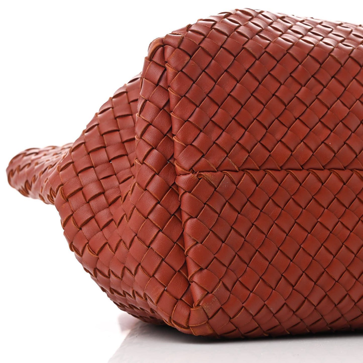 Lambskin Intreccio Medium Cabat Rust