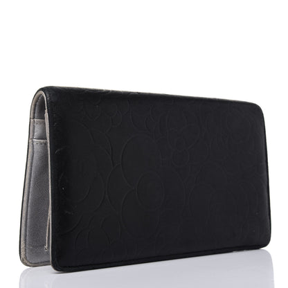 Chanel Lambskin Camellia Embossed Yen Wallet Black 3 of 26