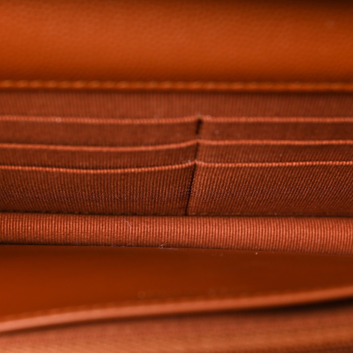 Shiny Caviar Quilted Strass Wallet On Chain WOC Light Brown