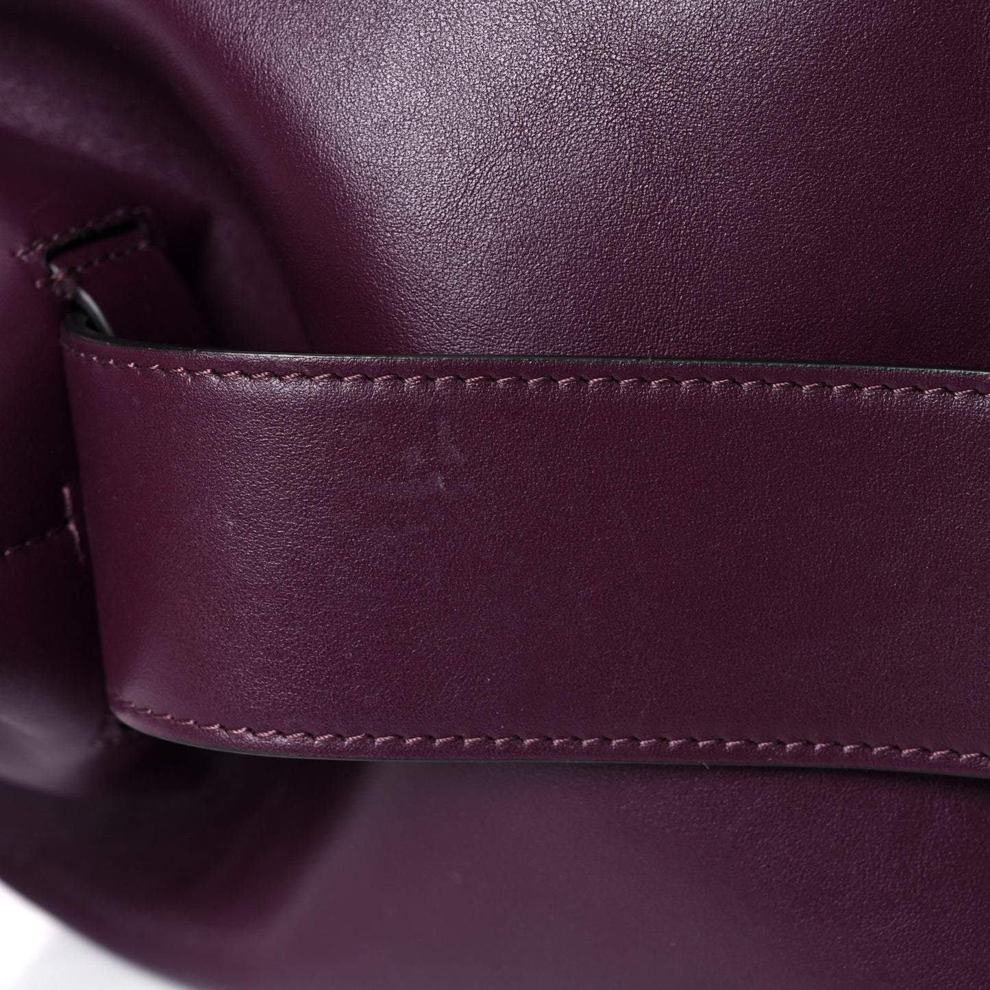 Smooth Calfskin Medium Soft Antigona Aubergine
