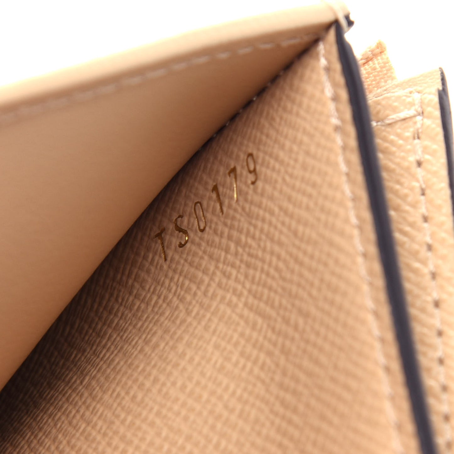 Monogram Giant Zoe Wallet Kaki
