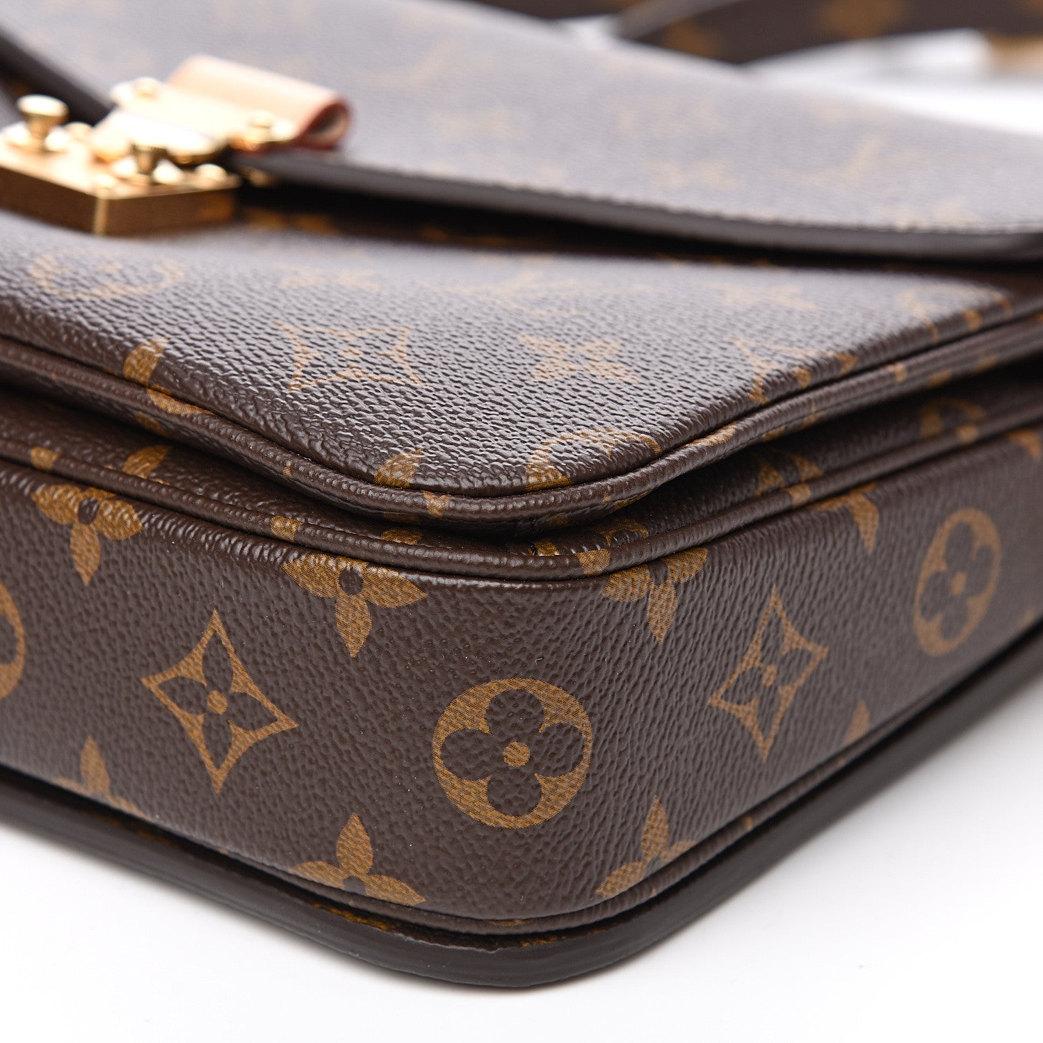 Louis Vuitton Monogram Pochette Metis 7 of 7