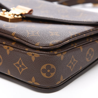 Louis Vuitton Monogram Pochette Metis 7 of 7