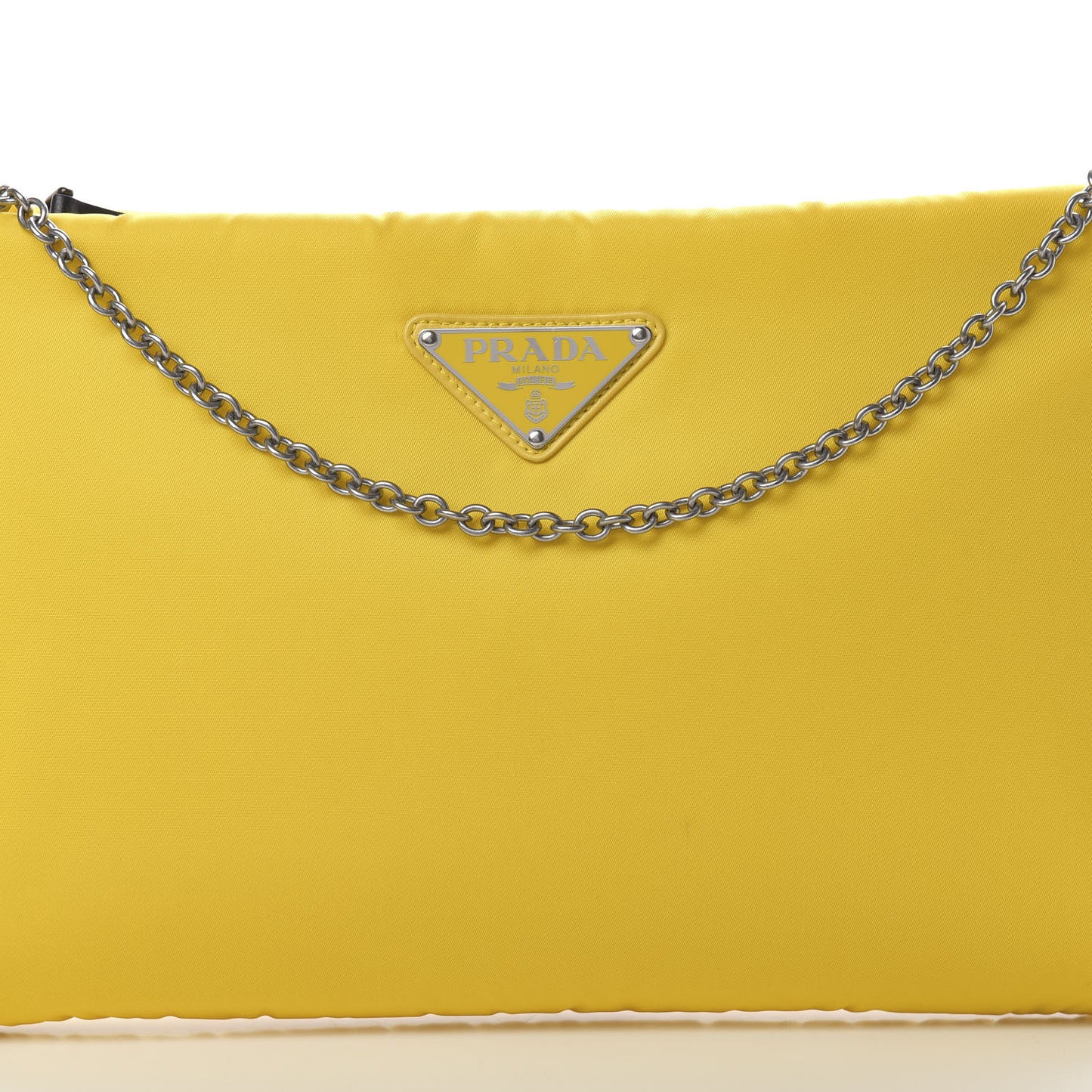 Tessuto Nylon Soft Padded Medium Chain Clutch Bag Giallo
