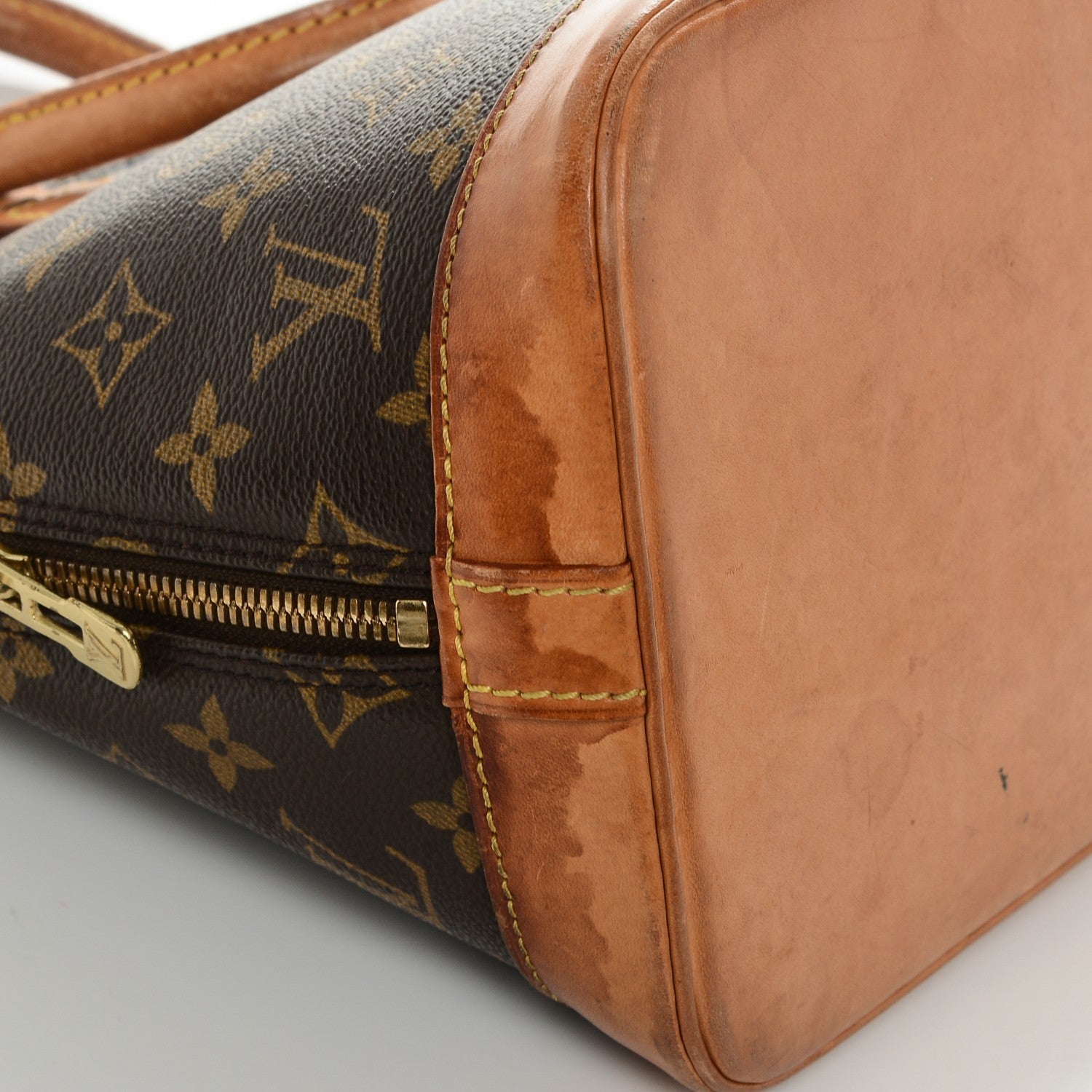 Louis Vuitton Monogram Alma PM 6 of 7