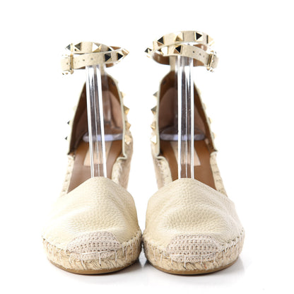 Valentino Garavani Grained Calfskin Rockstud Ankle Wrap Espadrille 15/85mm Wedges 36 Light Ivory 2 of 10