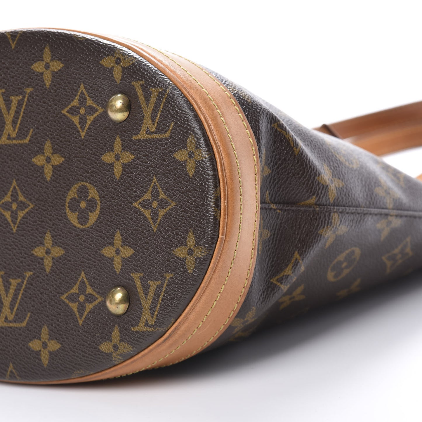 Monogram Petit Bucket 23