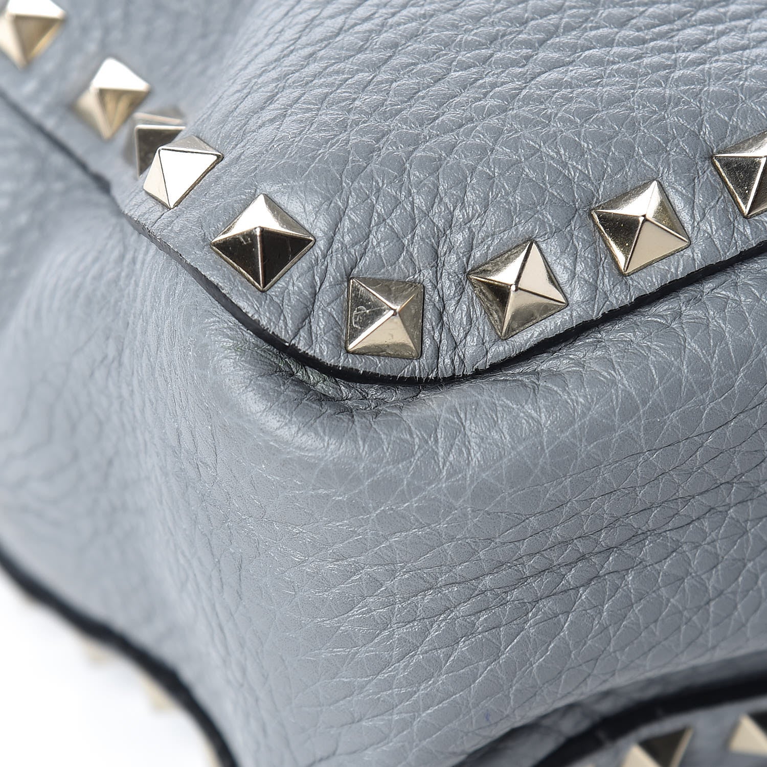 Valentino Garavani Pebbled Calfskin Large Rockstud Flip-Lock Messenger Bag Light Stone 7 of 15