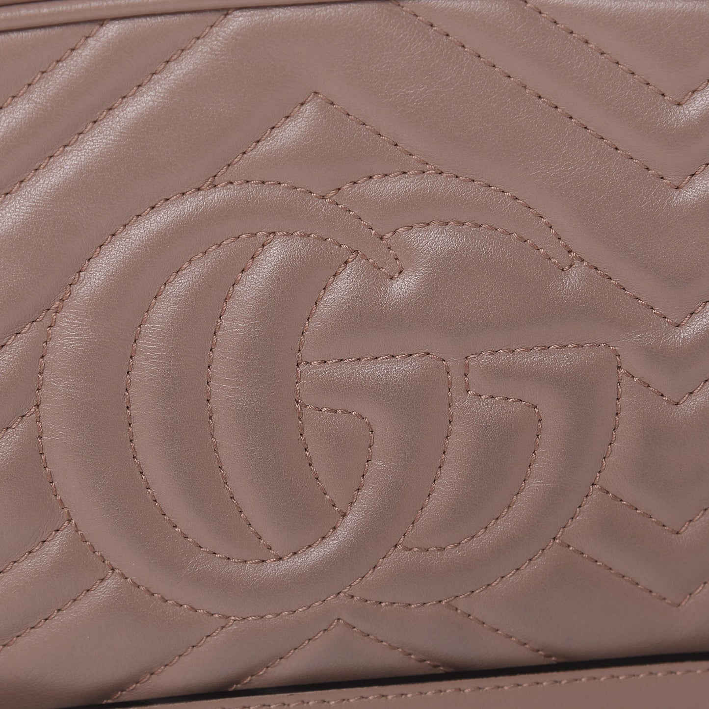 Calfskin Matelasse Small GG Marmont Chain Shoulder Bag Porcelain Rose