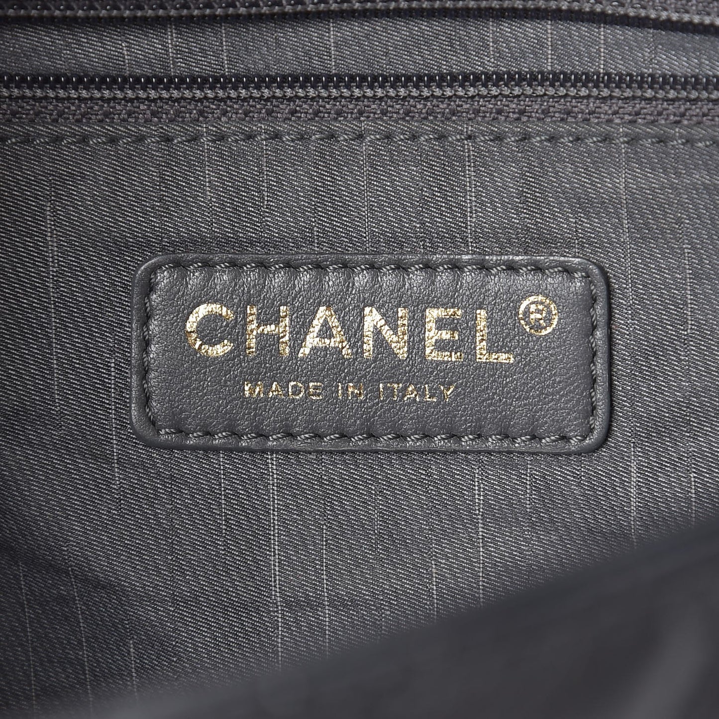 Lambskin Medium Westminster Pearl Flap Black