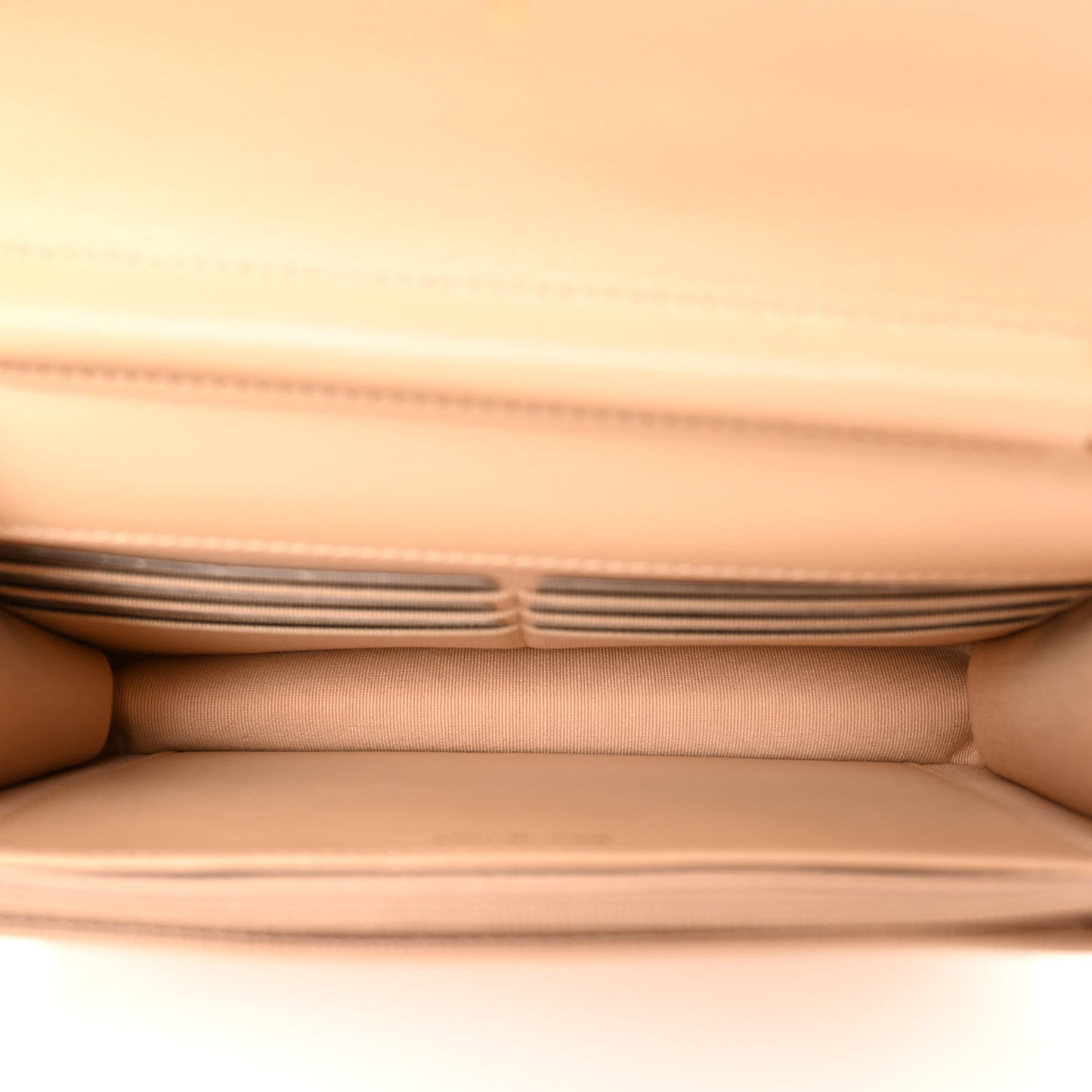 Caviar Quilted Wallet on Chain WOC Beige Clair