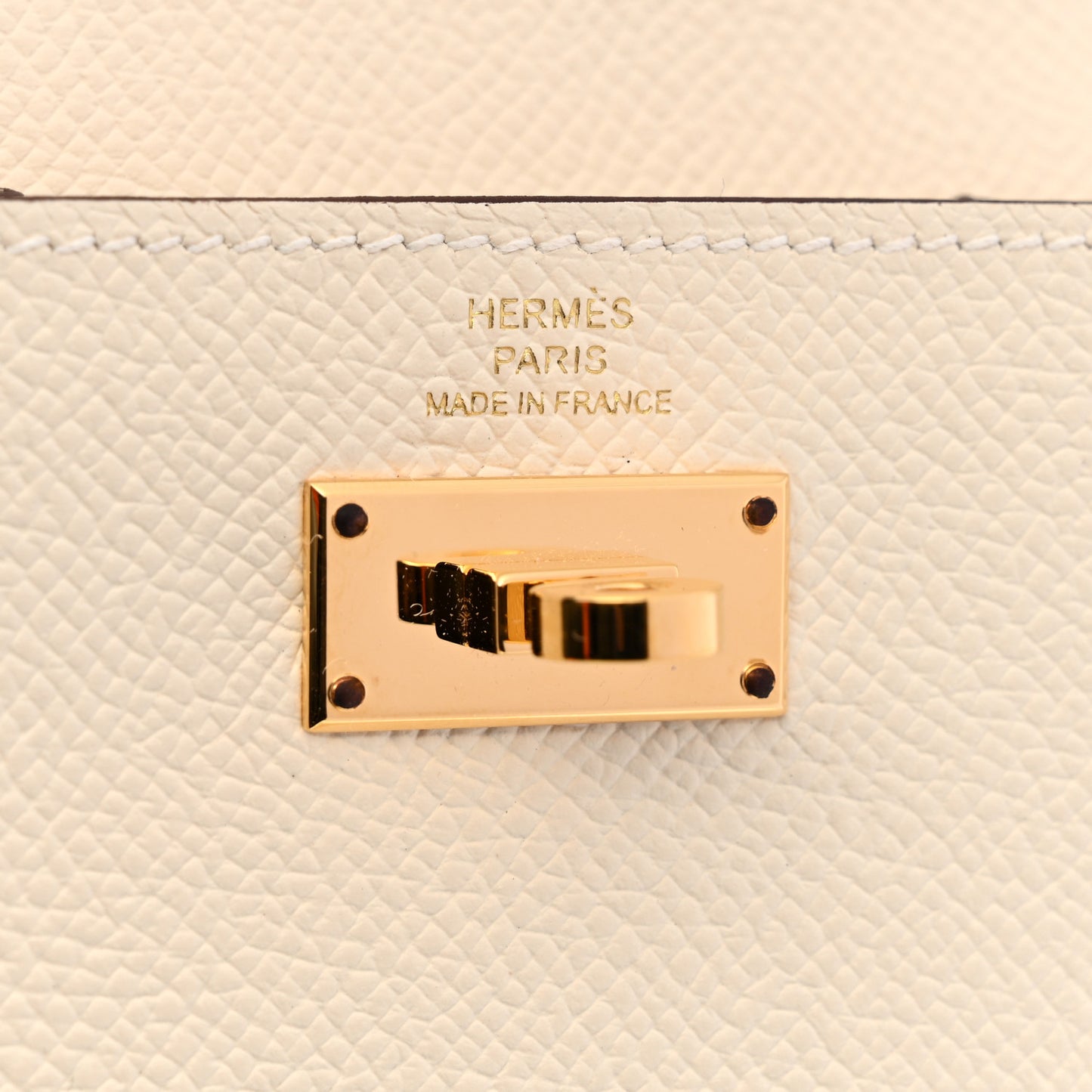 Epsom Kelly Pocket Compact Wallet Nata