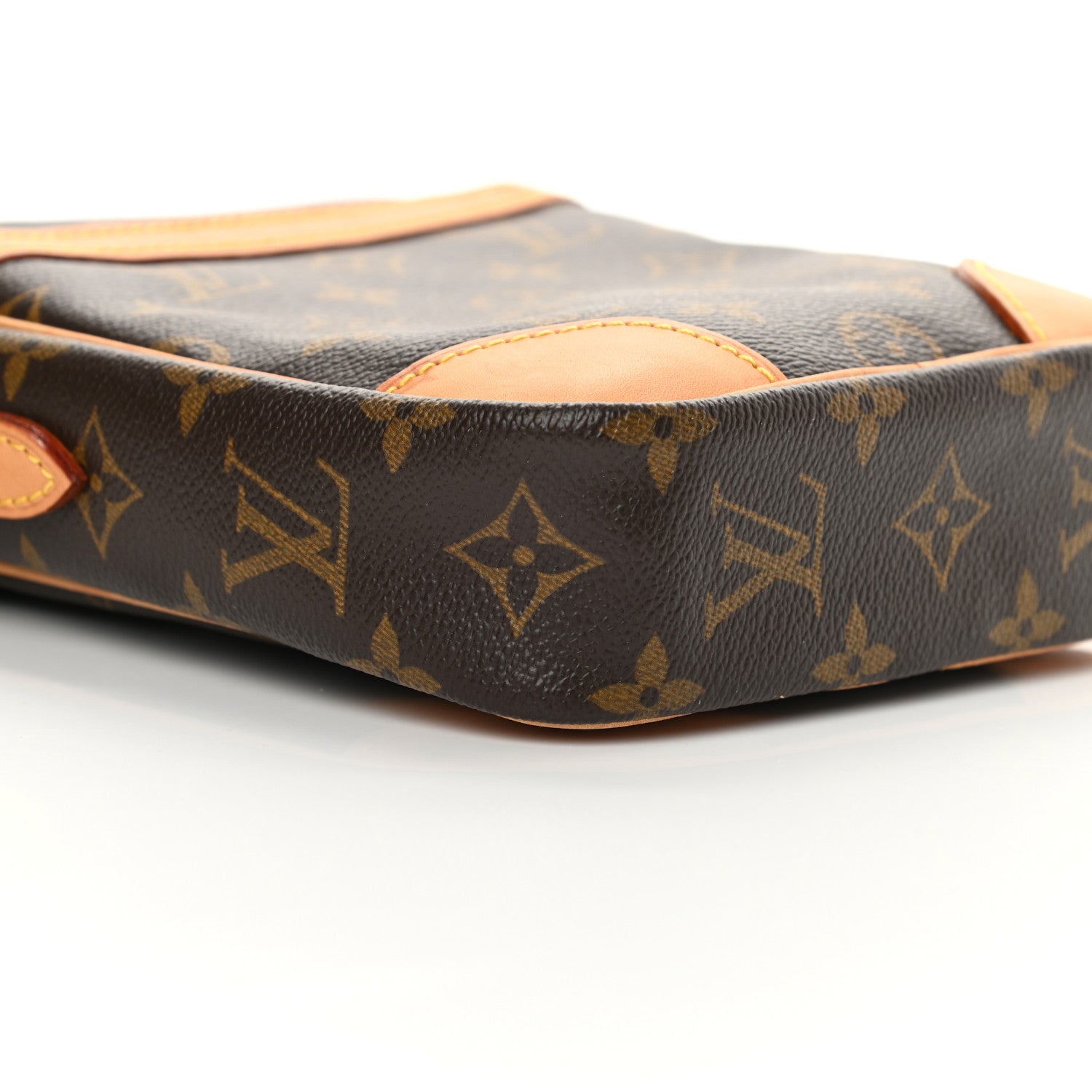 Louis Vuitton Monogram Danube 21 9 of 13
