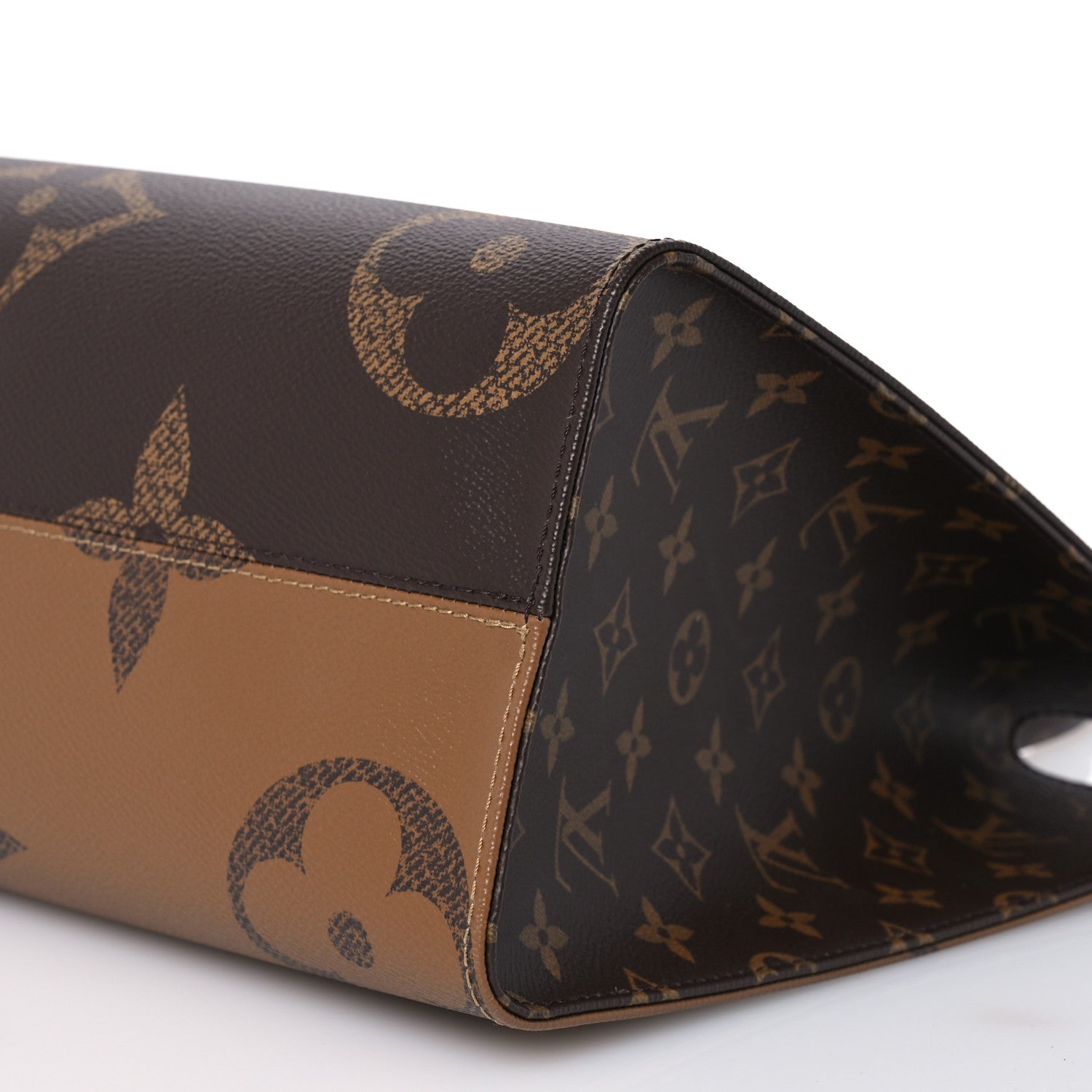 Louis Vuitton Reverse Monogram Giant Onthego MM 9 of 12