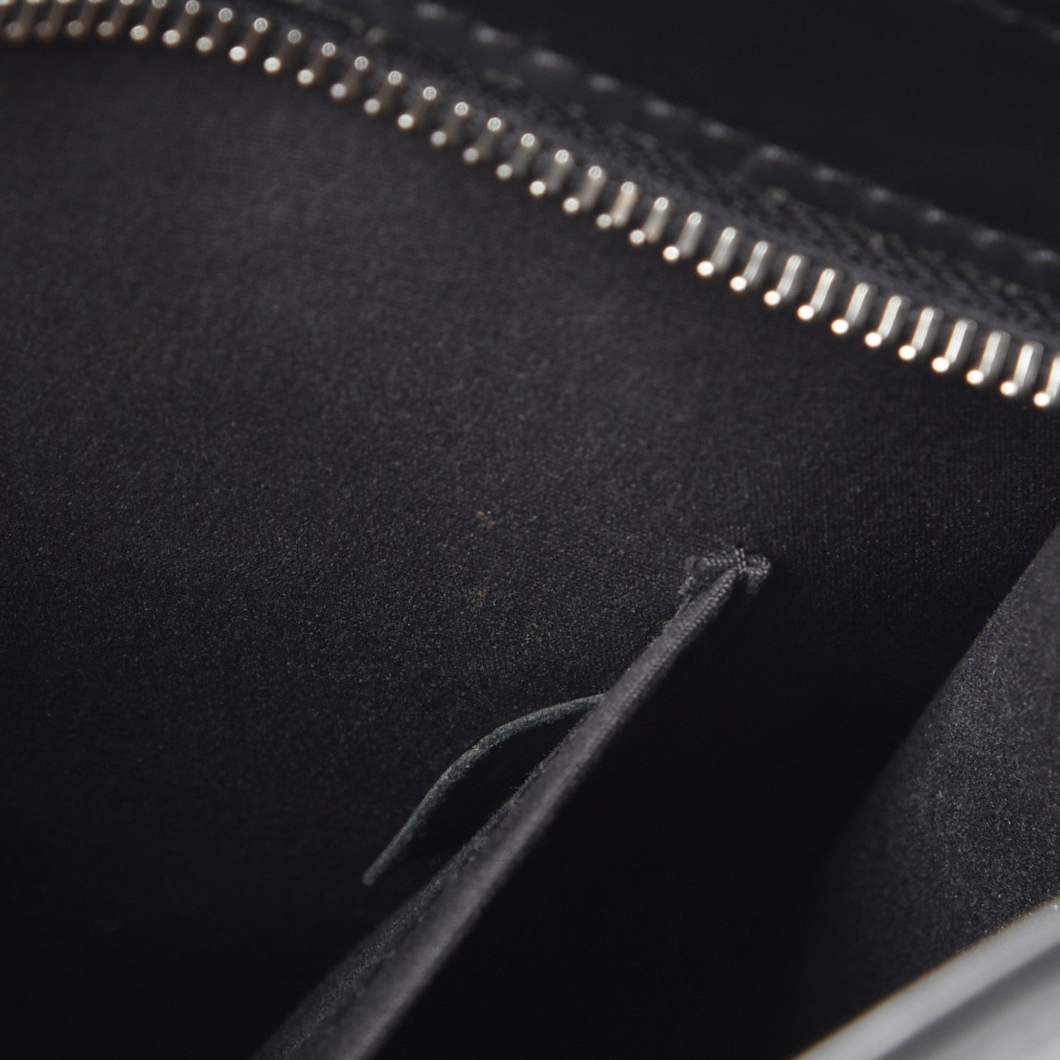 Louis Vuitton Epi Madeleine PM Black 7 of 10