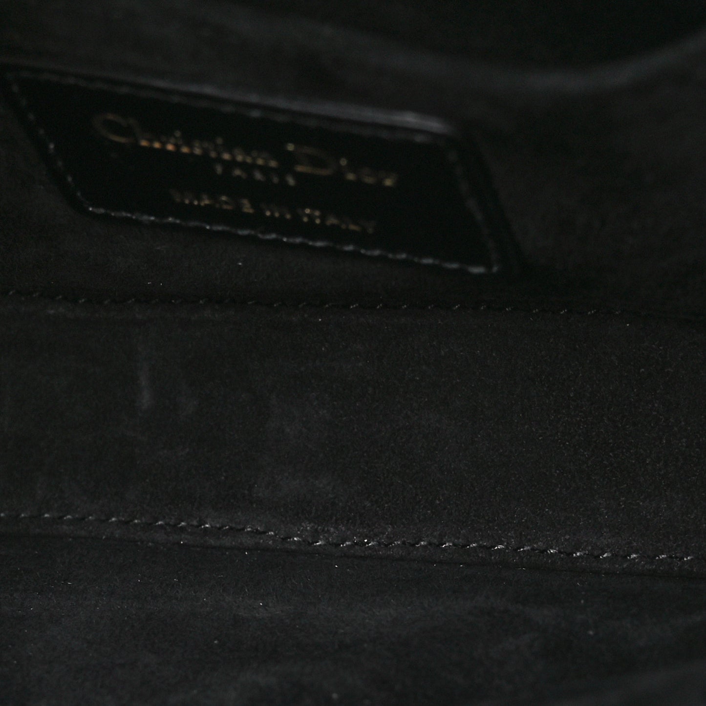 Box Calfskin 30 Montaigne Small Avenue Bag Black