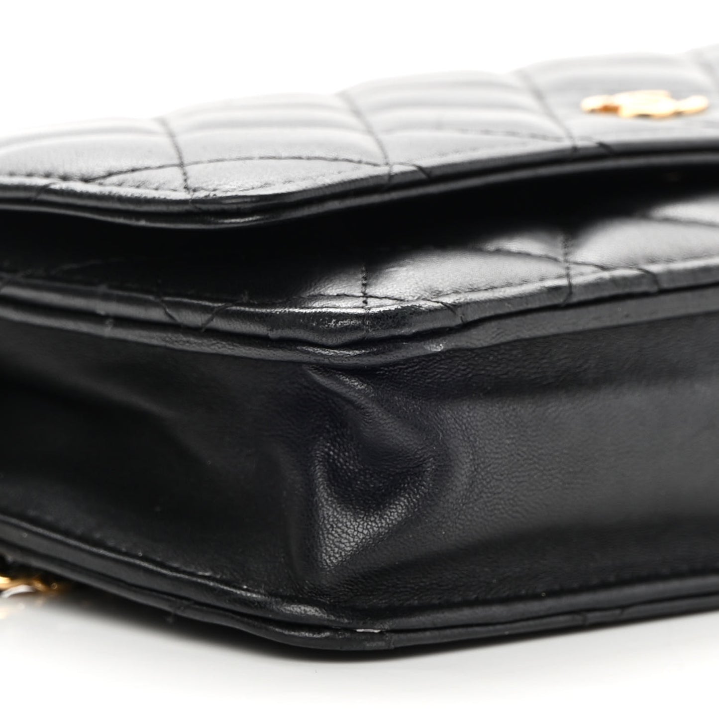 Lambskin Quilted Wallet On Chain WOC Black