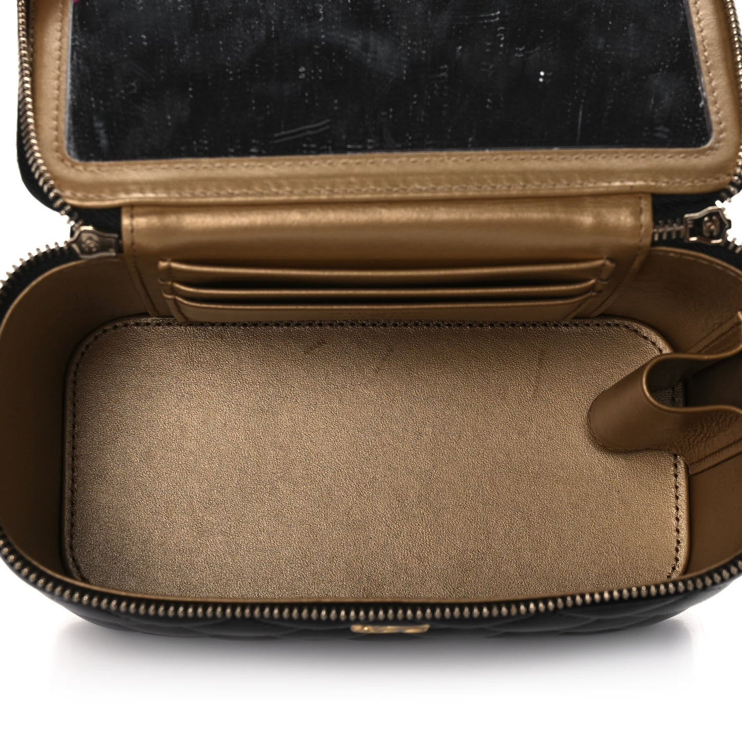 Lambskin Quilted Small Pearl Crush Vanity Case With Chain Black