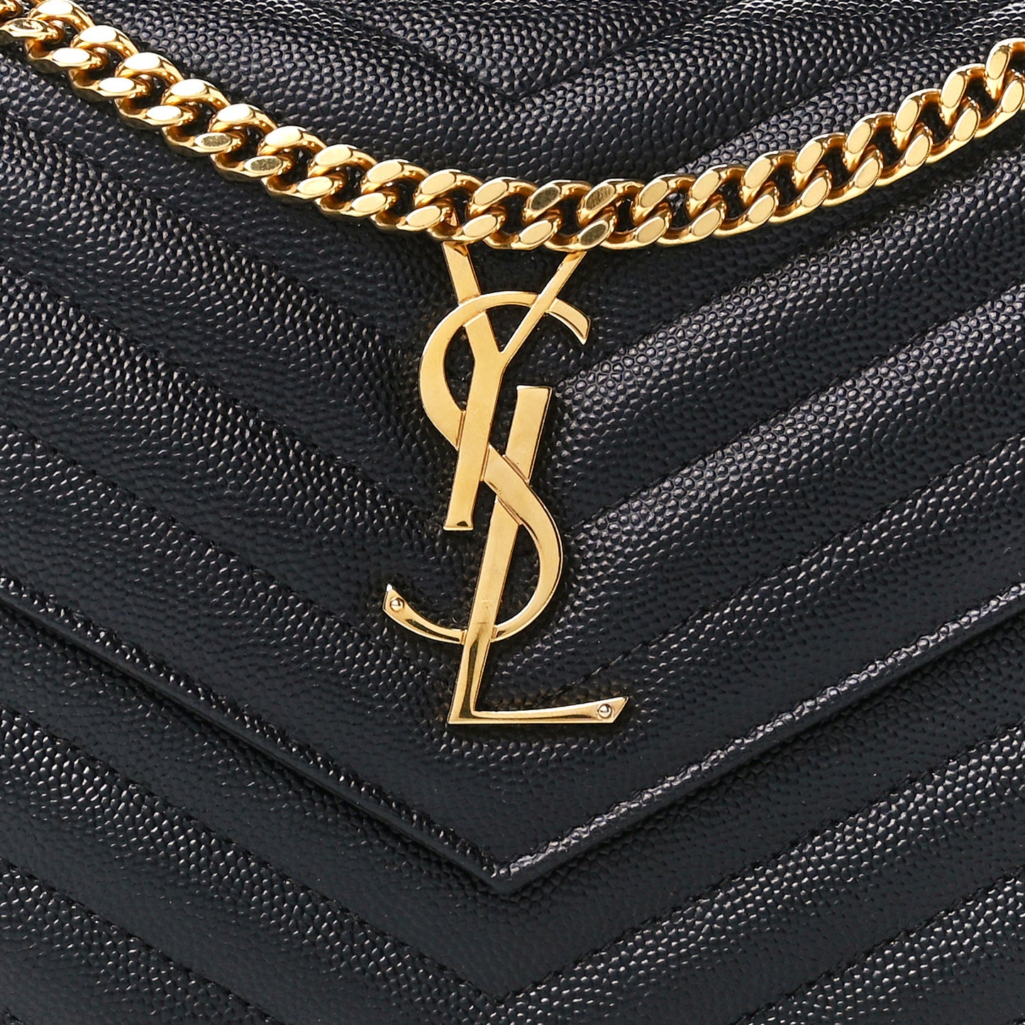 Grain De Poudre Matelasse Chevron Monogram Chain Wallet Black