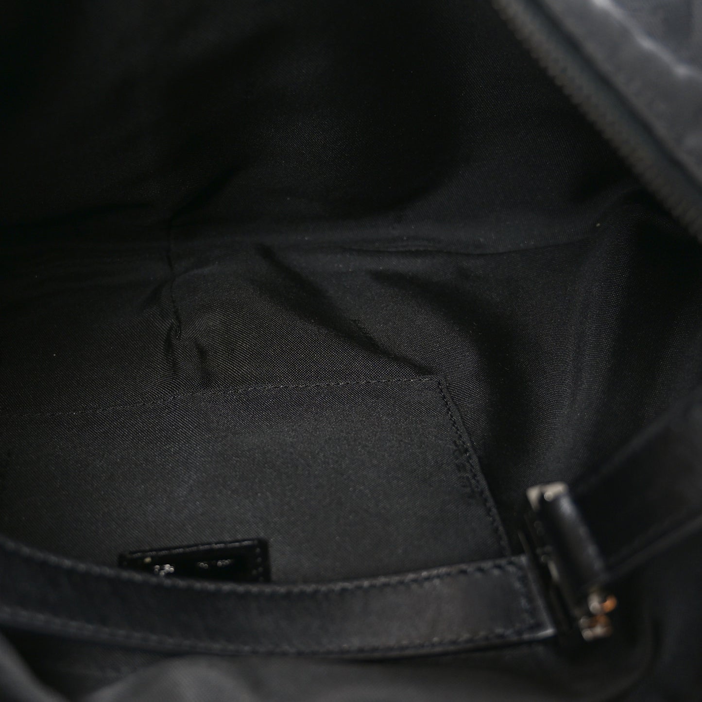Zucchino Vitello Medium Chef Hobo Black