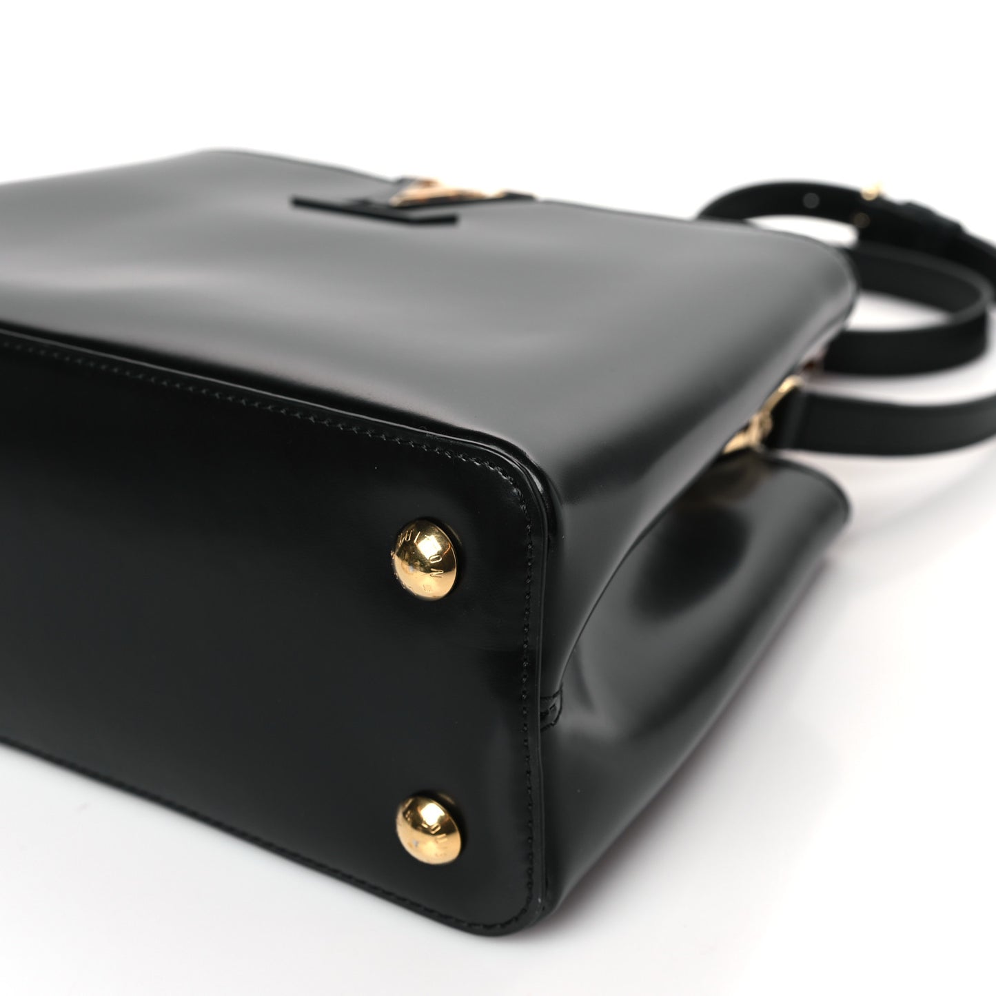 Sleek Capucines MM Black