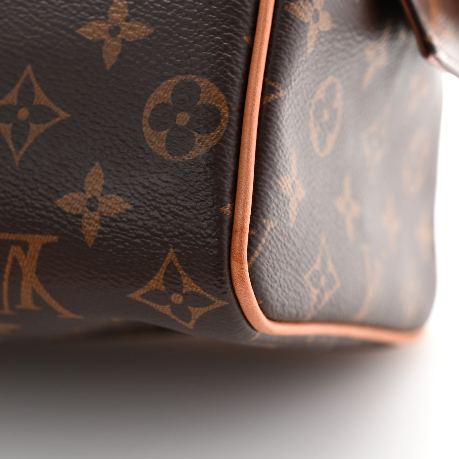 Louis Vuitton Monogram Dopp Kit Toilet Pouch 12 of 12