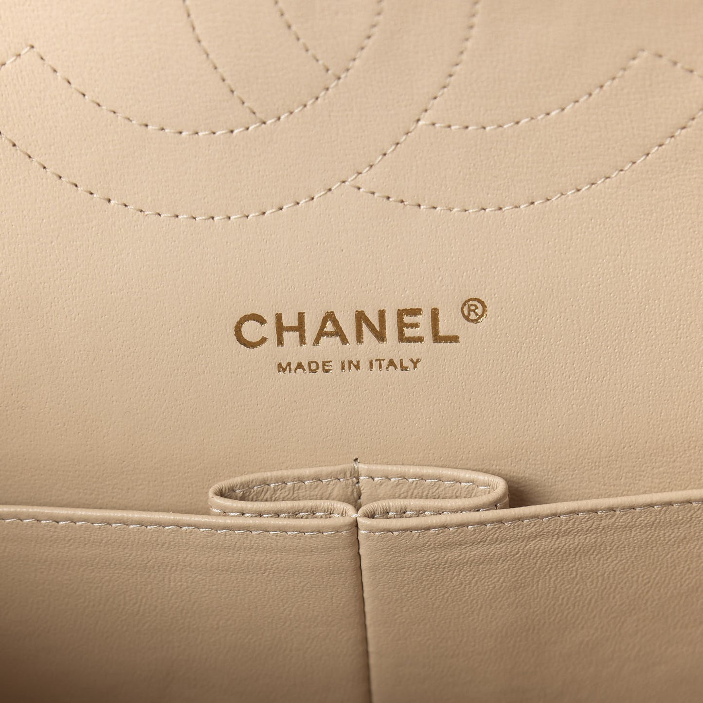 Caviar Quilted Jumbo Double Flap Beige Clair