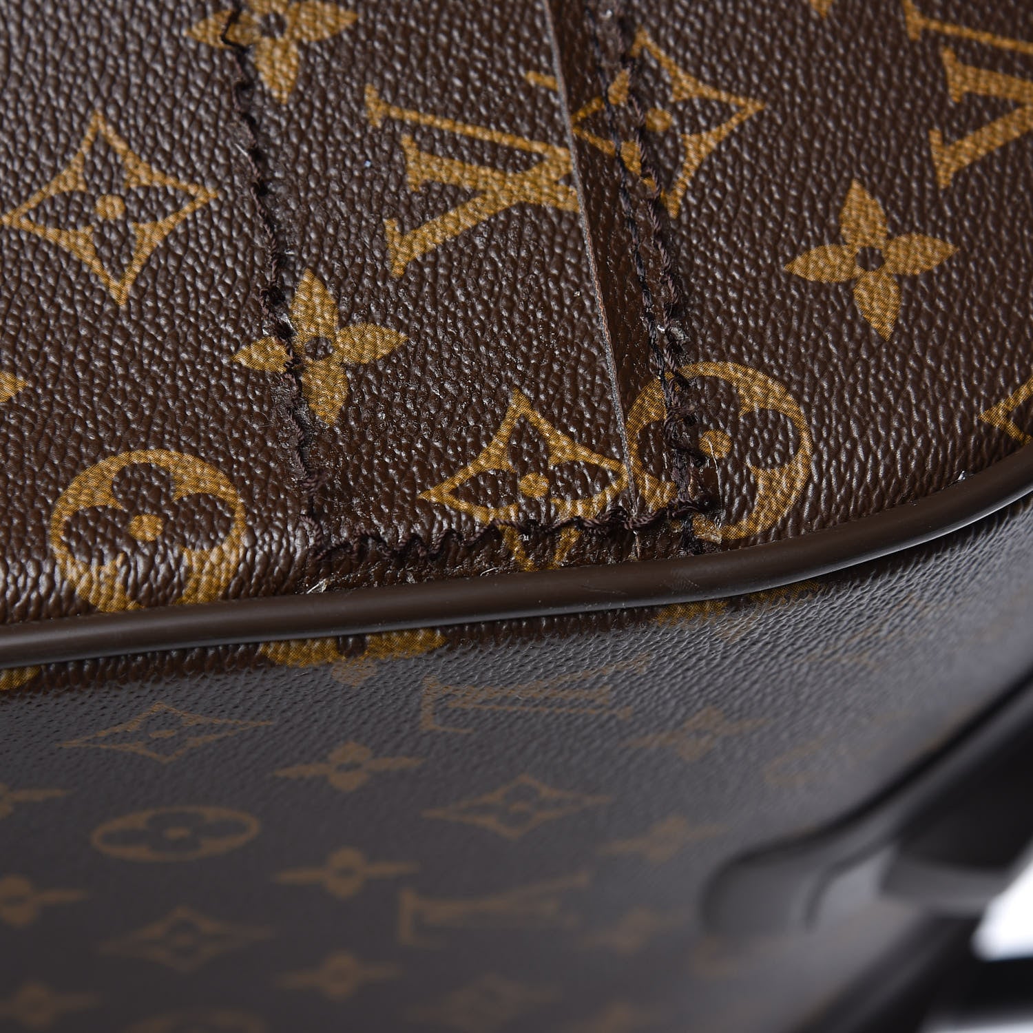 Louis Vuitton Monogram Pegase 60 26 of 36