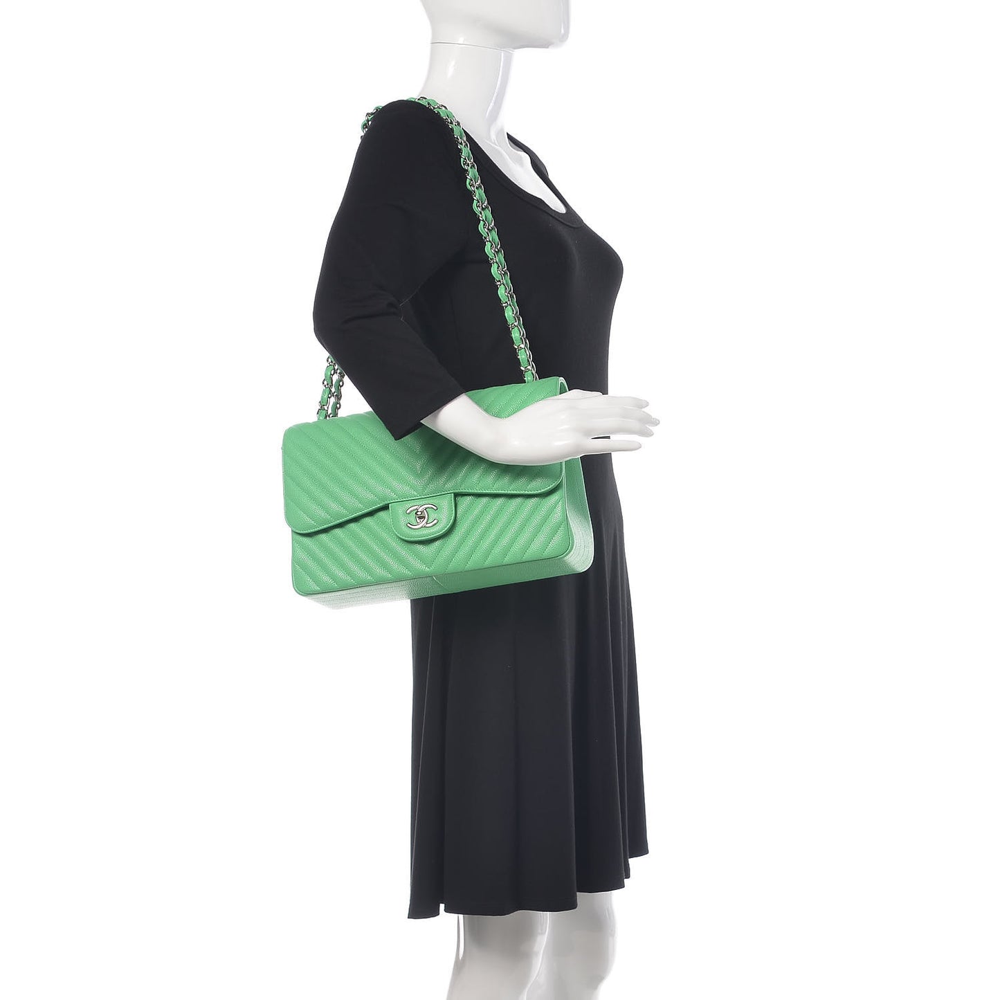 Caviar Chevron Quilted Jumbo Double Flap Green