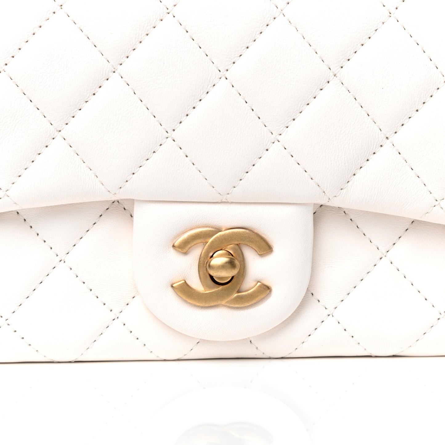 Lambskin Quilted Mini Pearl Crush Flap White