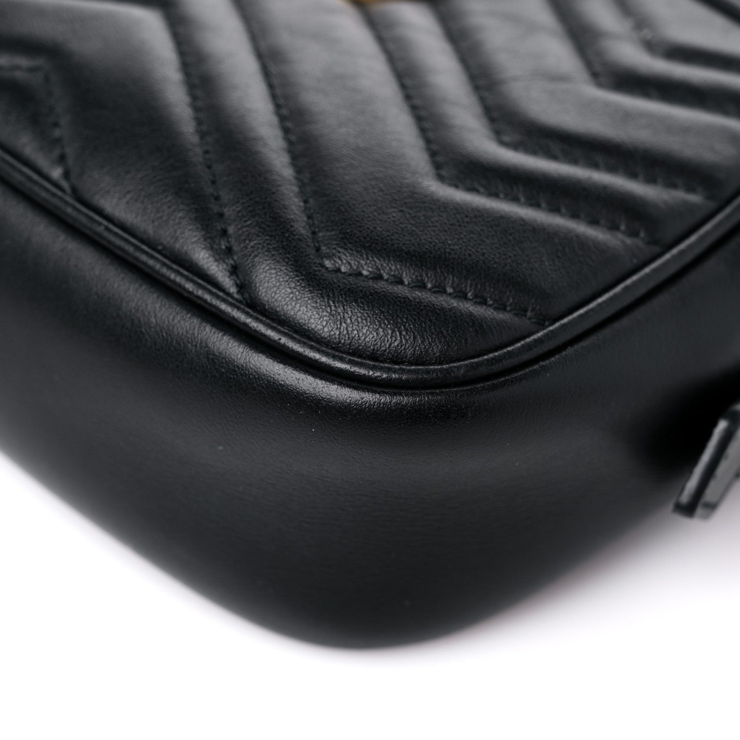 Calfskin Matelasse Mini GG Marmont Chain Shoulder Bag Black