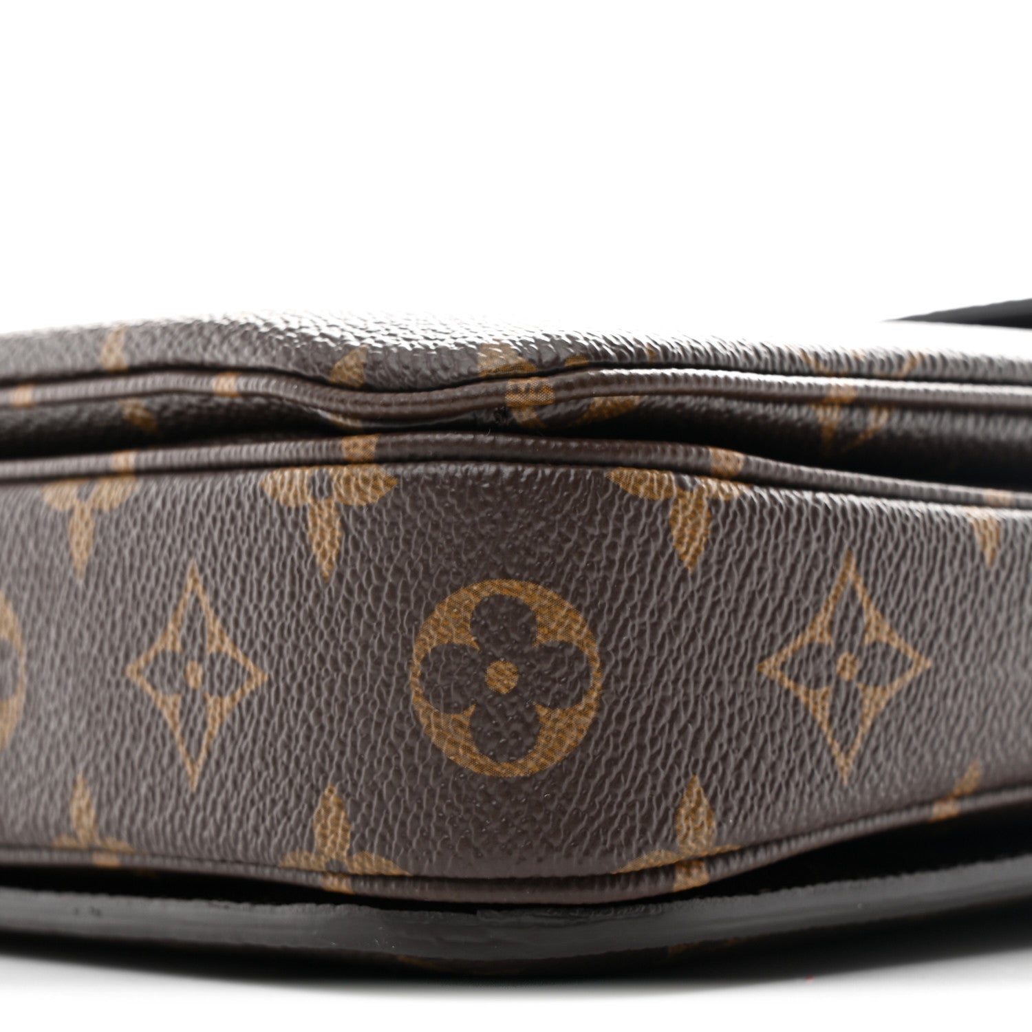 Louis Vuitton Monogram Pochette Metis 9 of 9