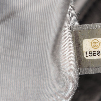 Chanel Washed Lambskin Quilted Maxi Chain Around Flap Black 7 of 10