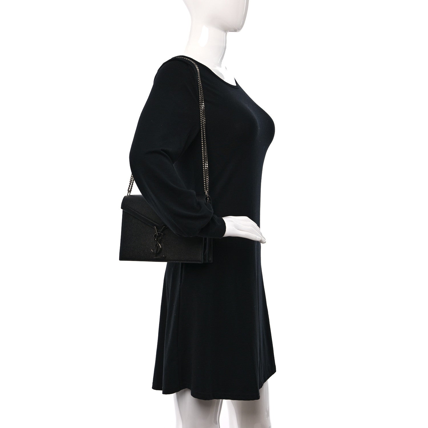 Saint Laurent Grain De Poudre Monogram Cassandra Clasp Bag Black 2 of 11