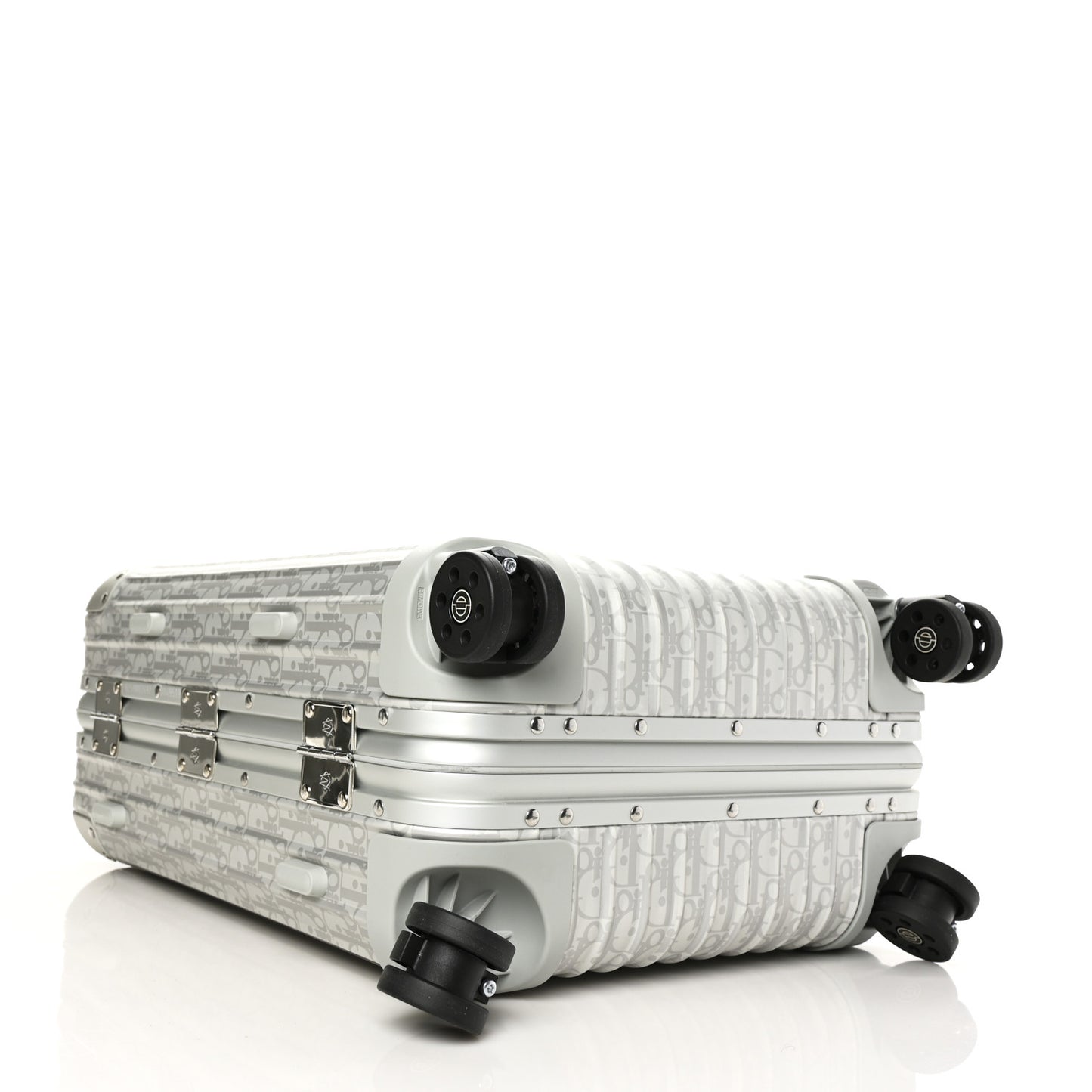 X RIMOWA Aluminum Gradient Cabin Luggage Silver